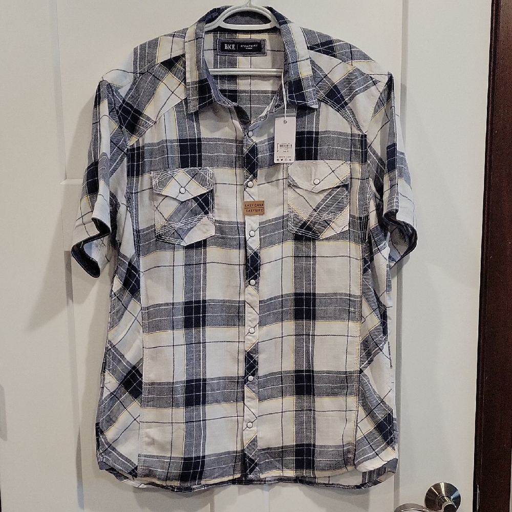 BKE Mens XL Black and White Plaid Button Down Shirt